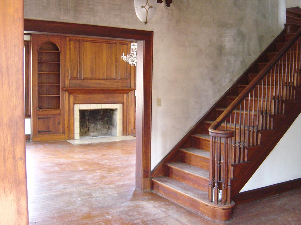 Foyer Left