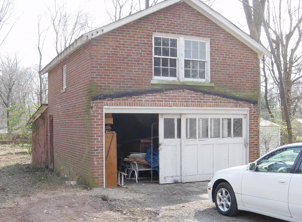 Twenties-Era Garage
